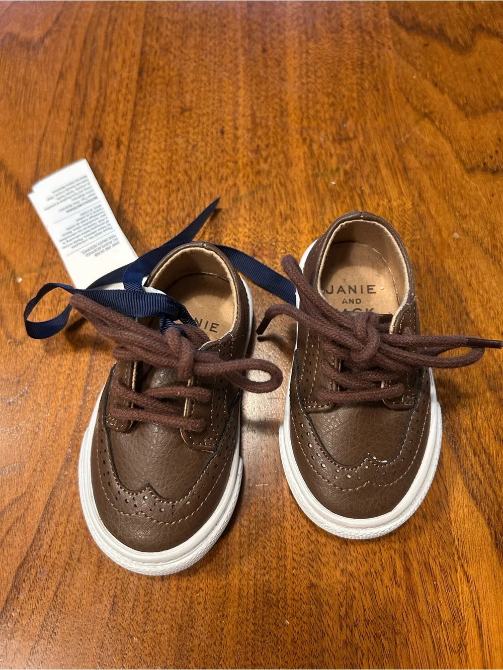 NWT Janie & Jack Baby Wingtip Sneakers Size 4 Brown
